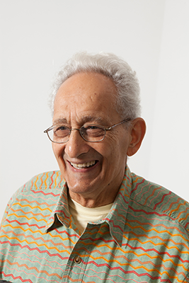 headshot of Frank Stella